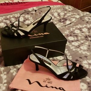 NEW Nina Strappy Black Rhinestone Low Heels sz. 8